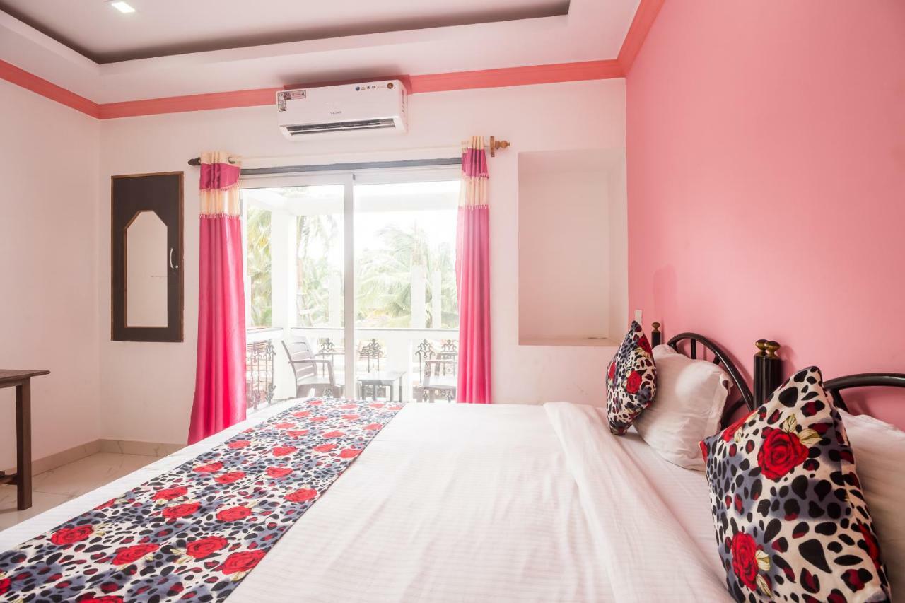 Queen Of Queen'S Otel Calangute Dış mekan fotoğraf